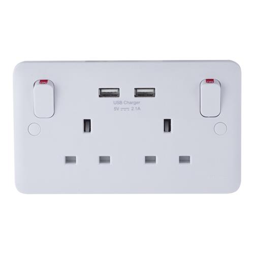 LISSE 13A SWITCHED DOUBLE SOCKET + 2 USB